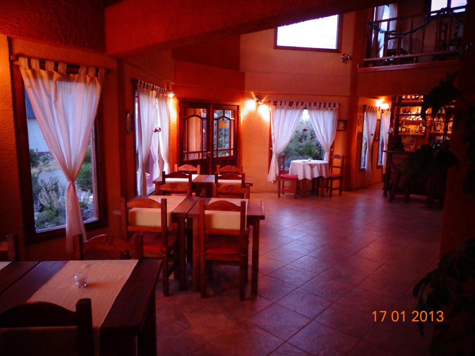 Hosteria Rukahue El Calafate Exterior photo