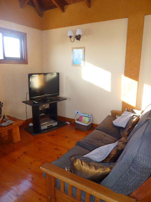 Hosteria Rukahue El Calafate Exterior photo