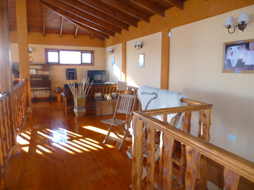 Hosteria Rukahue El Calafate Exterior photo